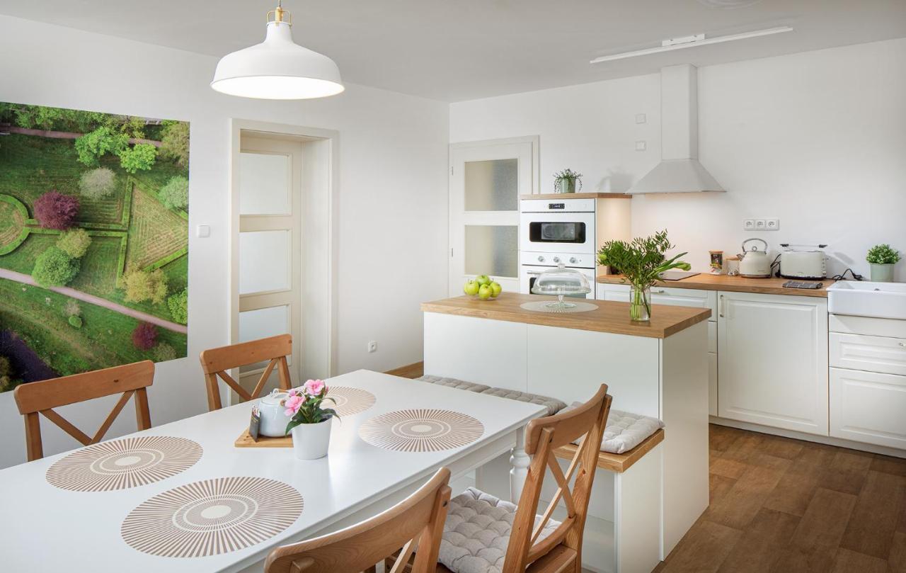 Apartmany Myslivna Ostrov  Dış mekan fotoğraf