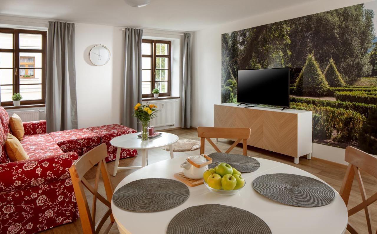 Apartmany Myslivna Ostrov  Dış mekan fotoğraf